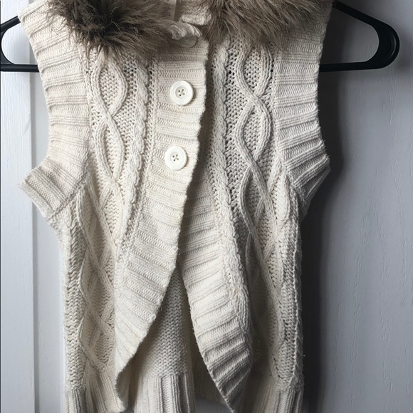 Ivory Sweater Vest - Picture 2 of 4